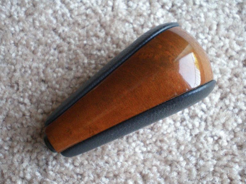 <p#39> oem 2003-2009 lexus gx-470 maple wood & black leather shift knob