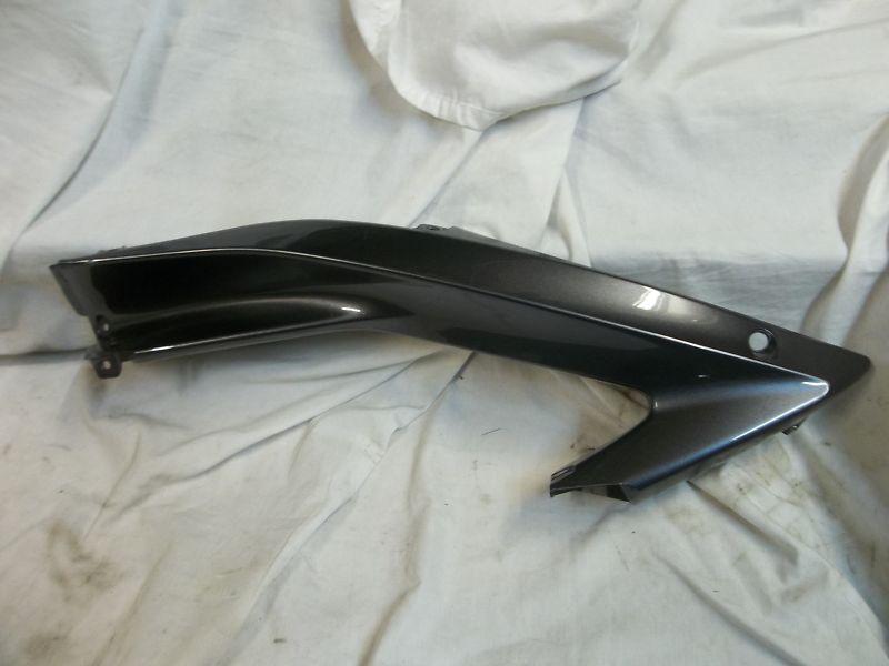 2007 yamaha yzf-r6 r6 600 dark gray left side mid fairing panel *b892