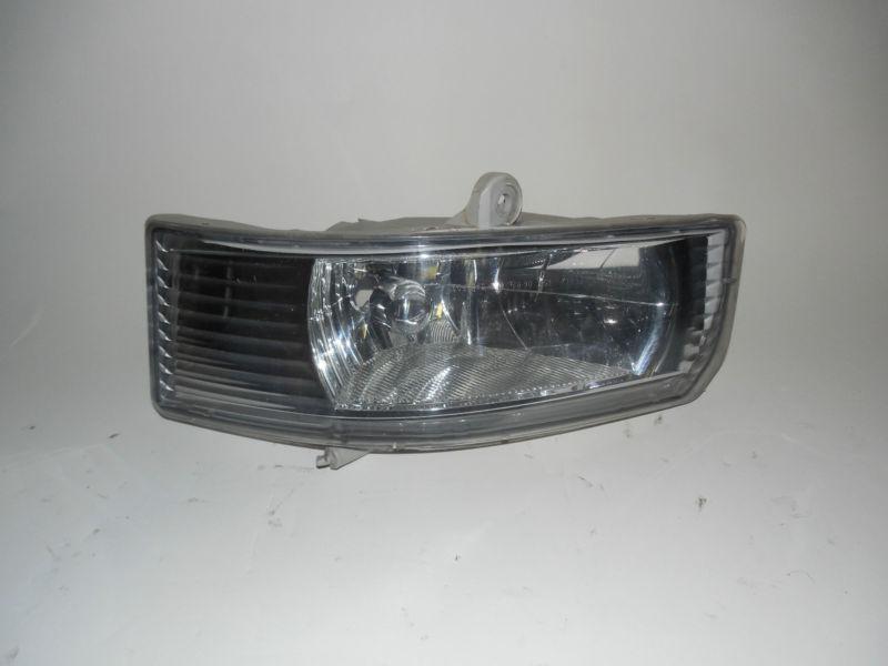 05 06 toyota camry oem left fog light nice!