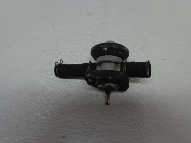 2001 2002 suzuki gsxr 1000 air solenoid emission valve breather oem z195