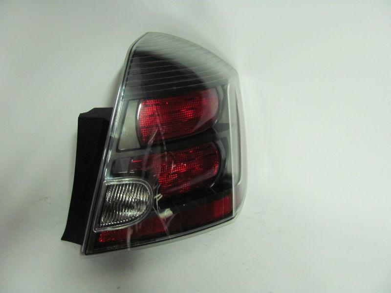 07 08 09 nissan sentra se-r oem right tail light nice!