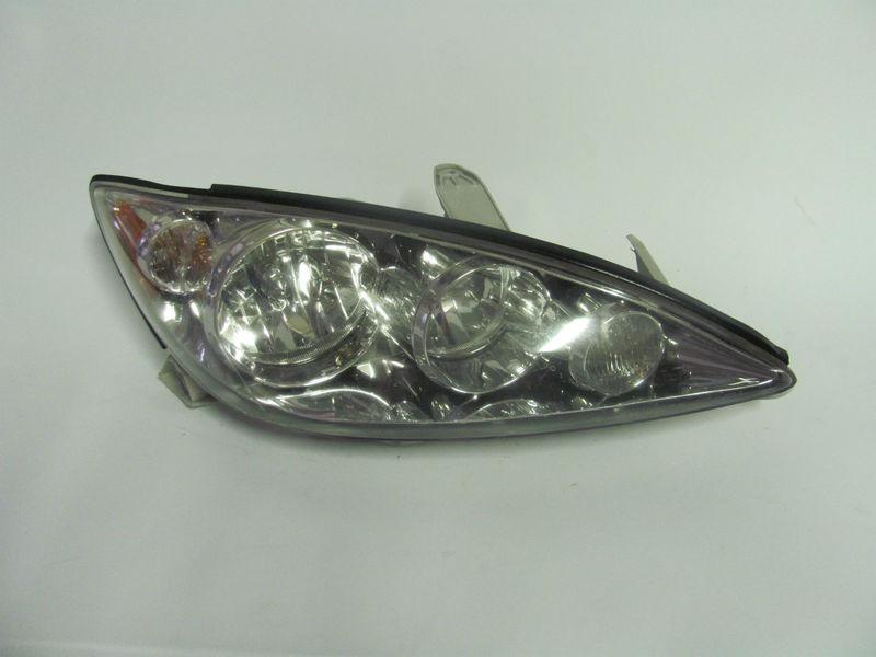 05 06 toyota camry right headlight nice!