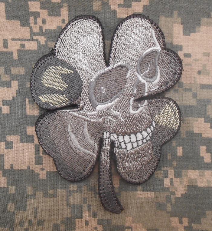 Pirate skull clover tactical army morale milspec black op acu light velcro patch