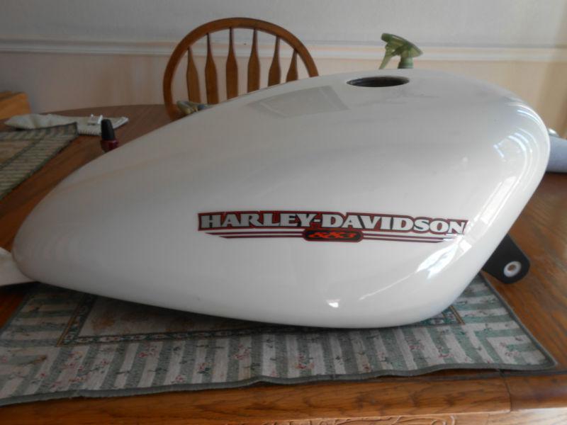 2007 sportster fuel tank