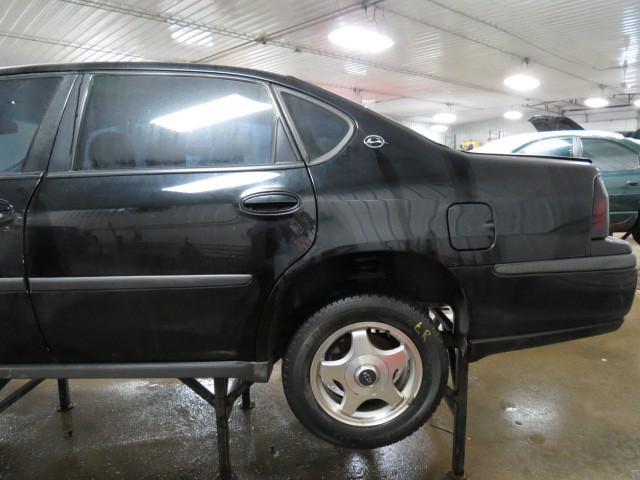 2004 chevy impala rear or back door left 2504373