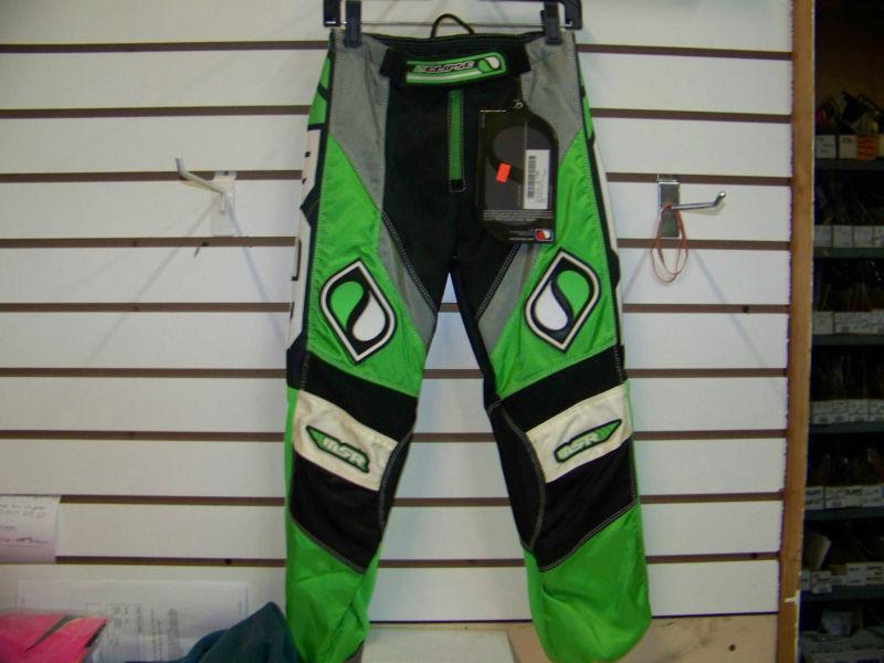 New msr eclipse youth pant green sz 22 no reserve!!!