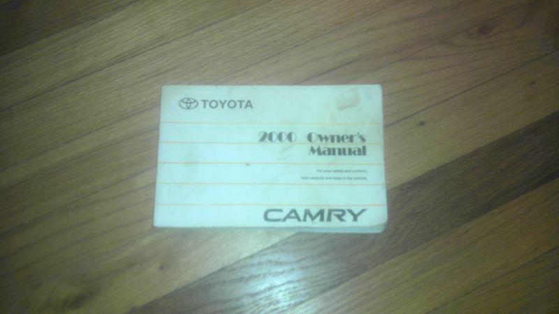 2000 toyota camry owner's manual  ** free shipping **