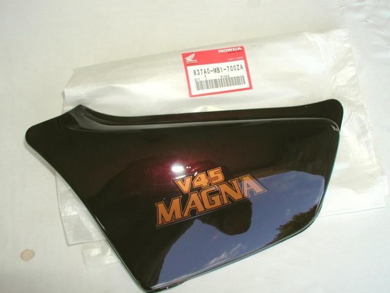 Honda nos v45 v 45 magna vf750c vf 750c left side cover nos