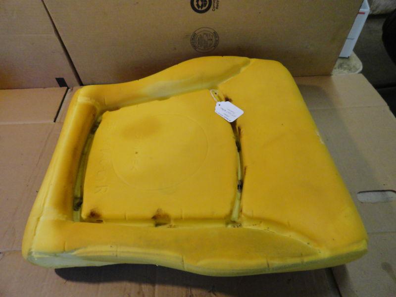 98,99,01, 02 honda accord lx sedan right front seat bottom cushion oem