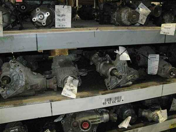 08 - 13 nissan rogue 2.5l transfer case 8k miles oem