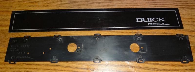 1986-1987 buick regal 2-door coupe  dash board plate 