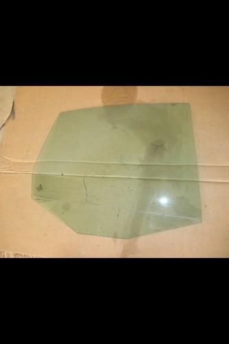 Vw jetta right rear door glass 05 06 07 08 09