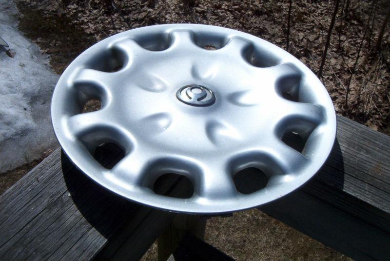 Oe 14 inch wheelcover,1995 mazda 626, also mx-6, # 56529, nice, good clips