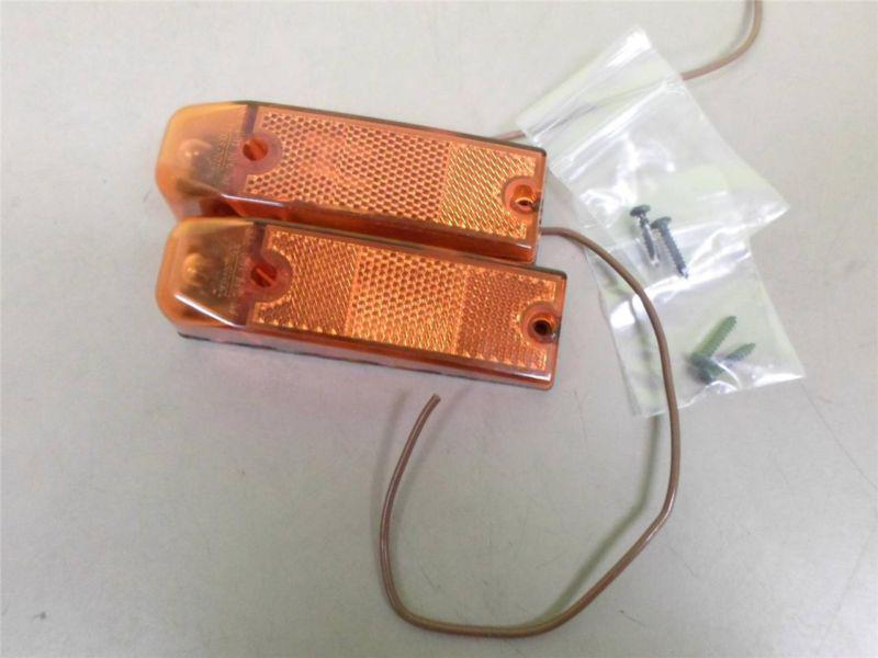 Lot of 2 wesbar 003254 side marker / clearance light - amber- waterproof