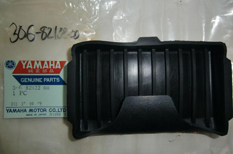 Yamaha xs1 xs2 xs650 nos battery rubber mat 306-82122-00