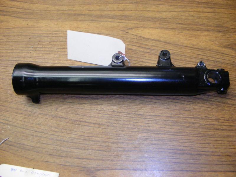 88 suzuki gsx600f katana lower fork tube left