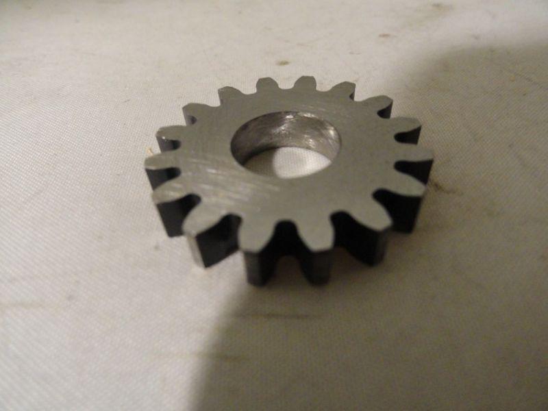 Sportster "new old stock" 1972-76 oil pump idler feed gear #26323-52a