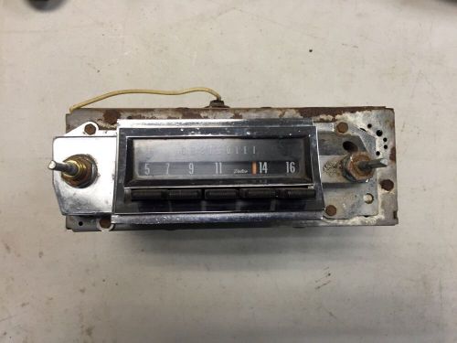 1967 67 1966 66 chevelle original am pushbutton radio