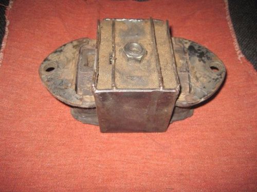 914-6 used motor mount assembly rare &amp; nla from porsche engine mounting 3 piece