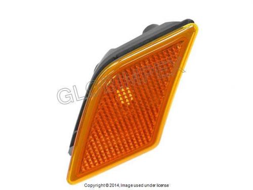 Mercedes w204 front left side marker light in bumper cover genuine +warranty