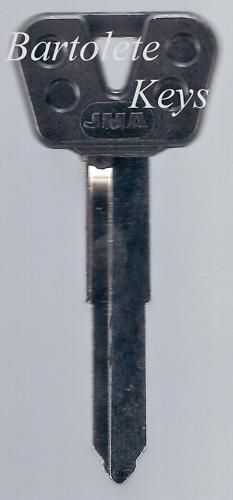 Key blank fits 1993 1994 1995 1996 1997 yamaha roadstar road star