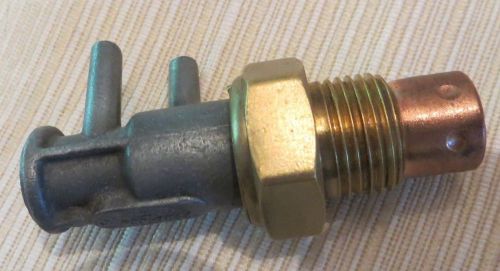 Ford d3oe-a2a vacuum thermostat fitting 2 ports stamped ford 1971 - 1973 mustang