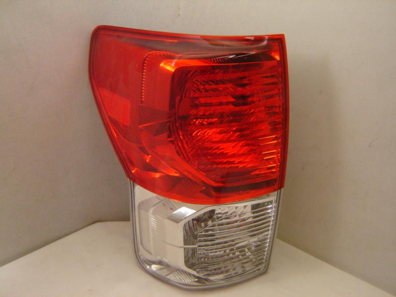 Toyota tundra left tail light 10 11 12 oem 