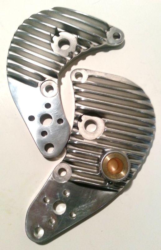 Triumph 650 unit engine rear motor mount plates finned chopper bobber t120 tr6 