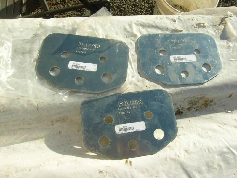 Paccar l22-6084 aluminum plate ????  ( 3 ) peterbilt kenworth