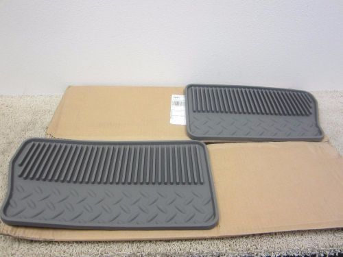 Gm silverado sierra tahoe yukon new all weather 2nd row mats 19210589 #a123