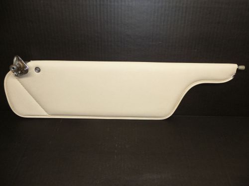 Nos 1976 ford thunderbird white sun visor lh driver side d6sz-6504105-a