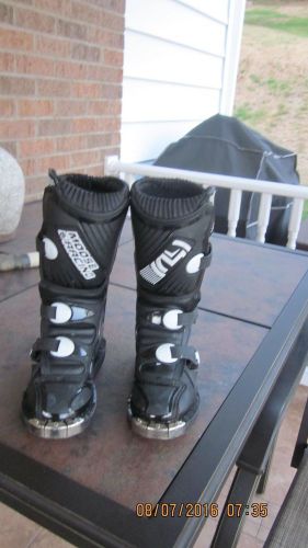 Youth moose racing atv boots size 11