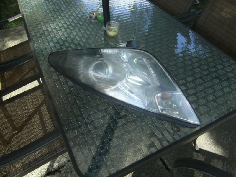 2000-2001-2002-2003-2004-2005 toyota celica r/h head light