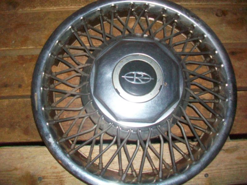 * 14 inch factory hubcap - wire wheel style - buick riviara