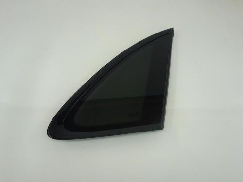 15-18 porsche macan right passenger quarter window glass black trim 95b845298xb