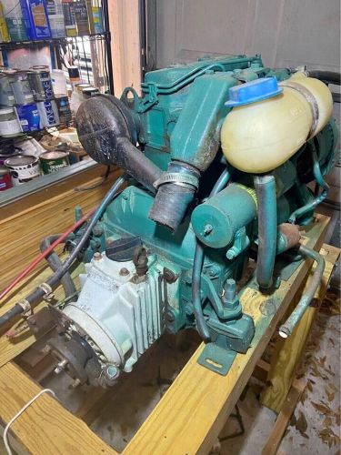 Volvo penta 2002 , 2000 series 19 hp marine diesel engine with  transmission