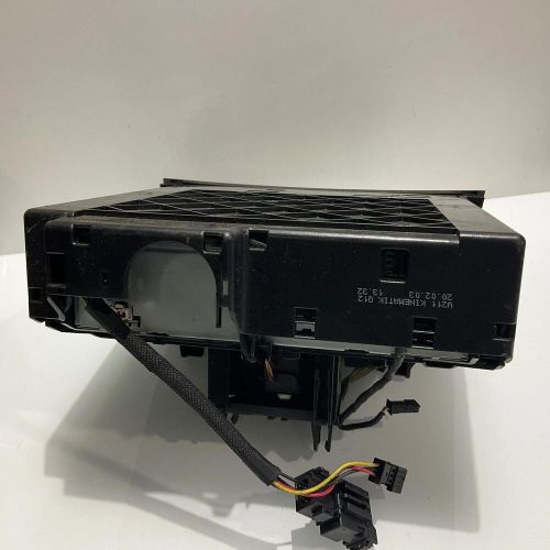 Mercedes-benz e w211 cd changer a2116800552 2116800552 2.70 diesel 24764985-