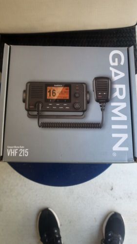 Garmin vhf 215  marine radio