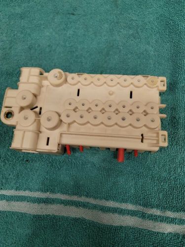 97-98 bmw 5-series e39 rear cable junction fuse box 61138370638 oem. s23