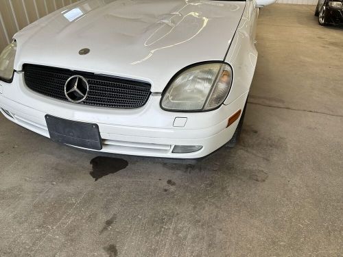 97-00 mercedes slk230 kompressor front lower bumper cover