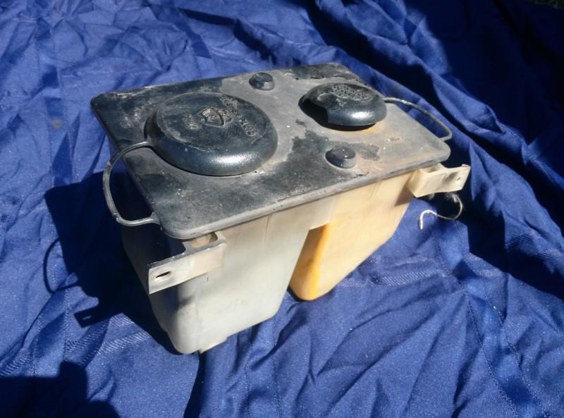 Ford ranger explorer __windshield washer / wiper bottle / reservoir