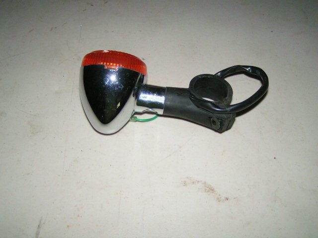 Honda super magna r. front blinker ( honda,super,magna,vf800,c,cruiser )