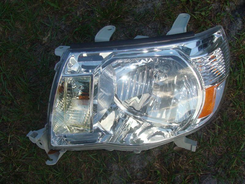 05 06 07 08 09 2010 2011 toyota tacoma oem left headlight