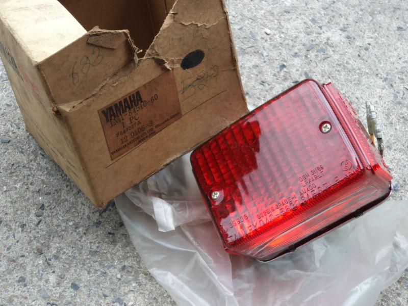 Yamaha dt50 dt100 dt125 dt175 dt250 dt400 gt80 xt500 ysr50 tail lamp unit nos