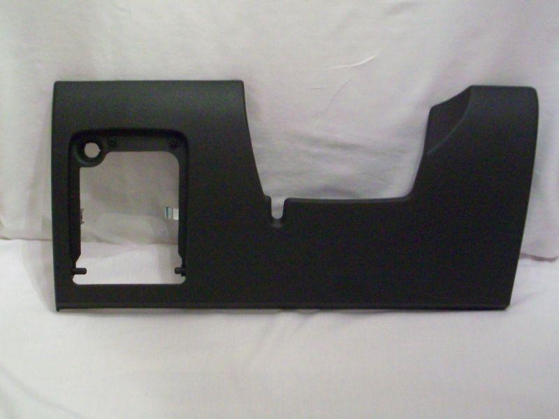 2005 chevy cobalt interior lower column knee dash panel 