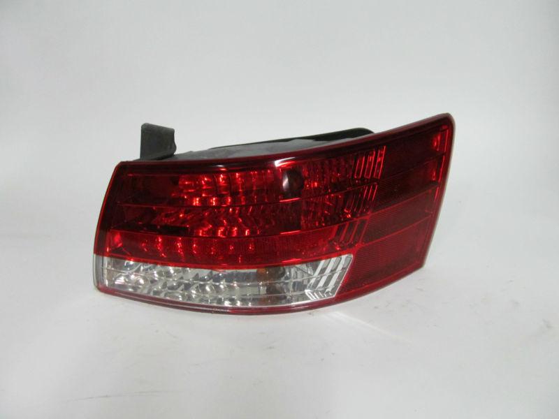 06 07 08 hyundai sonata oem right tail light nice!