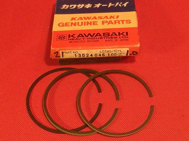 Nos oem kawasaki z1 z1p z-1 kz900 1.0mm piston rings 13024-046 kz 900 1971-76