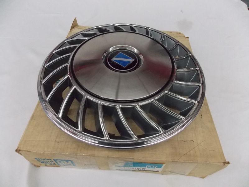 1983 1984 1985 1986 1987 1988 buick regal wheel cover nos 25518096 25518097 nr!!