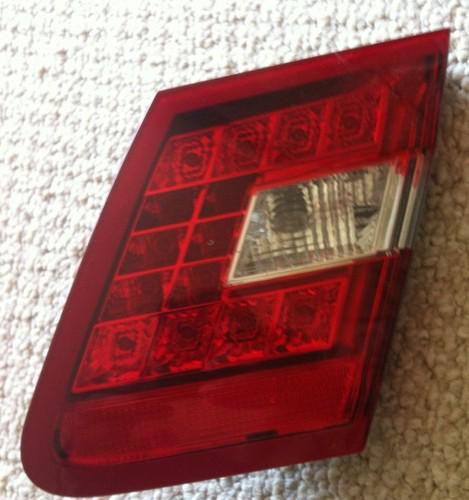 2011 mercedes benz e350 right rear trunk lid taillight