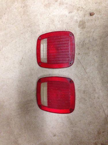 Jeep wrangler tj cj yj taillight tail light housing lh driver passenger rh